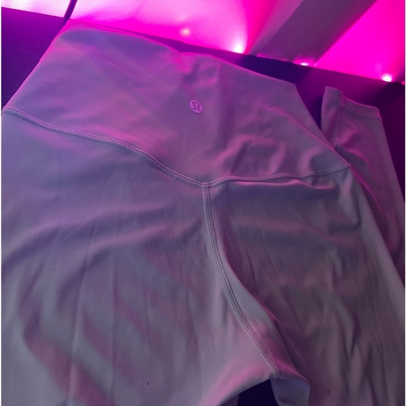 lululemon leggings size 4 in delicate mint - Picture 3 of 3
